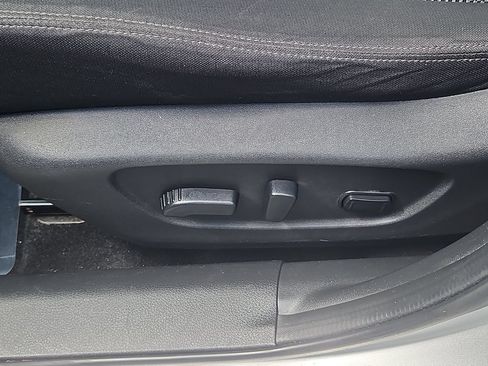 Used 2017 Nissan Rogue Sport SV AWD/4WD image 17