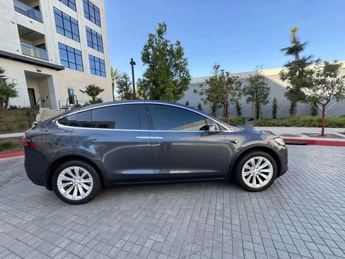 Used 2019 Tesla Model X 100D AWD/4WD image 12