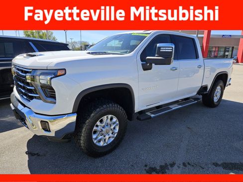 Used 2024 Chevrolet Silverado 2500 LTZ image 7