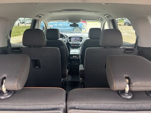 Used 2023 GMC Acadia AT4 w/ Trailering Package AWD/4WD image 18