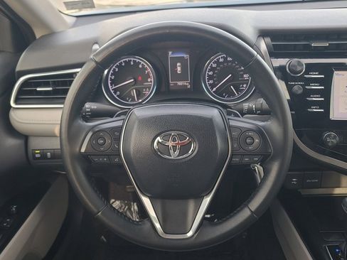 Used 2018 Toyota Camry SE image 20
