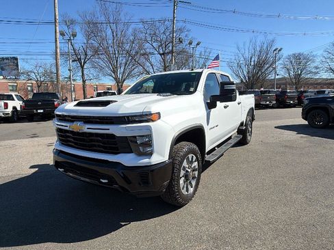 Certified 2024 Chevrolet Silverado 2500 Custom w/ Custom Value Package image 3