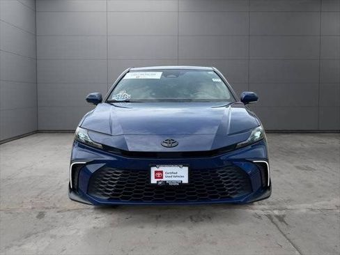 Used 2025 Toyota Camry SE w/ Convenience Package FWD image 38