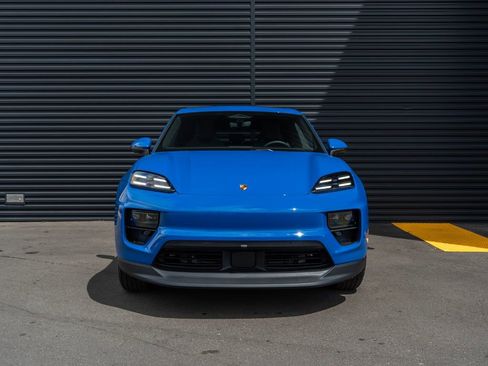 New 2026 Porsche Macan Electric RWD image 6