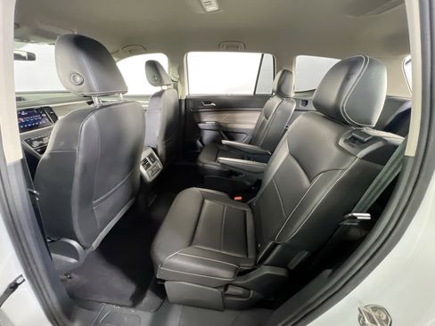 Used 2023 Volkswagen Atlas SE AWD/4WD image 23