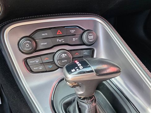 Used 2021 Dodge Challenger R/T image 17