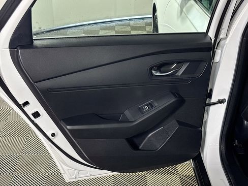 Used 2025 Honda Accord SE image 19