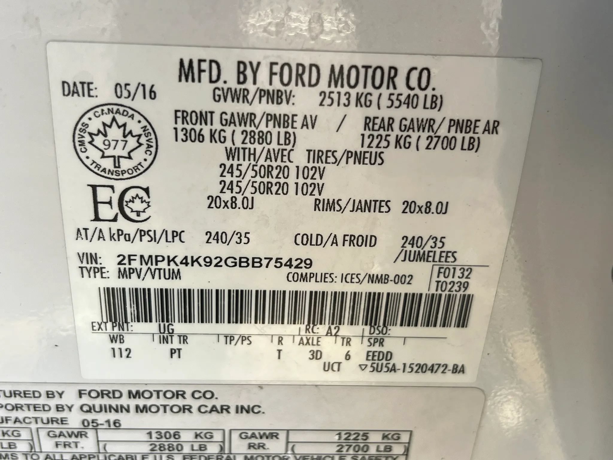 Used 2016 Ford Edge Titanium w/ Equipment Group 302A AWD/4WD image 32