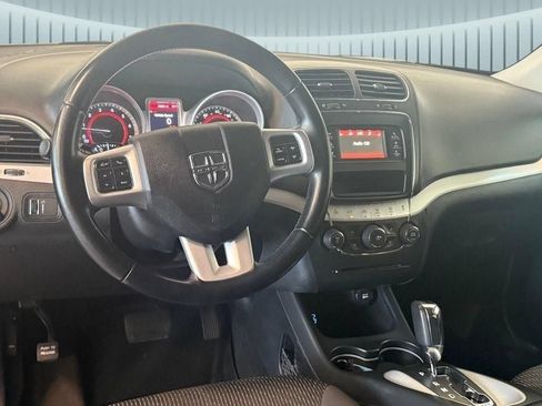 Used 2020 Dodge Journey SE w/ SE Popular Equipment Group FWD image 14