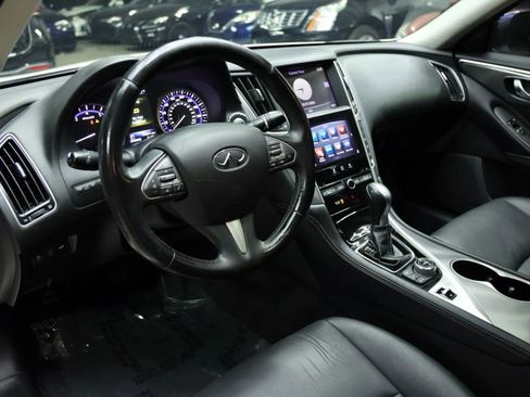 Used 2017 INFINITI Q50 2.0t w/ Moonroof Package RWD image 19