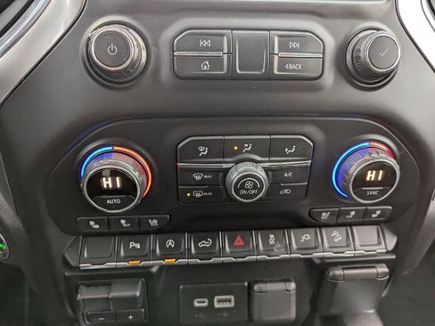 Used 2020 Chevrolet Silverado 1500 LTZ w/ LTZ Convenience Package image 16