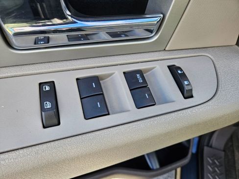 Used 2010 Ford F150 XLT image 15