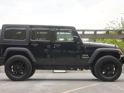 Used 2016 Jeep Wrangler Unlimited Sport w/ Quick Order Package 24S AWD/4WD image 17
