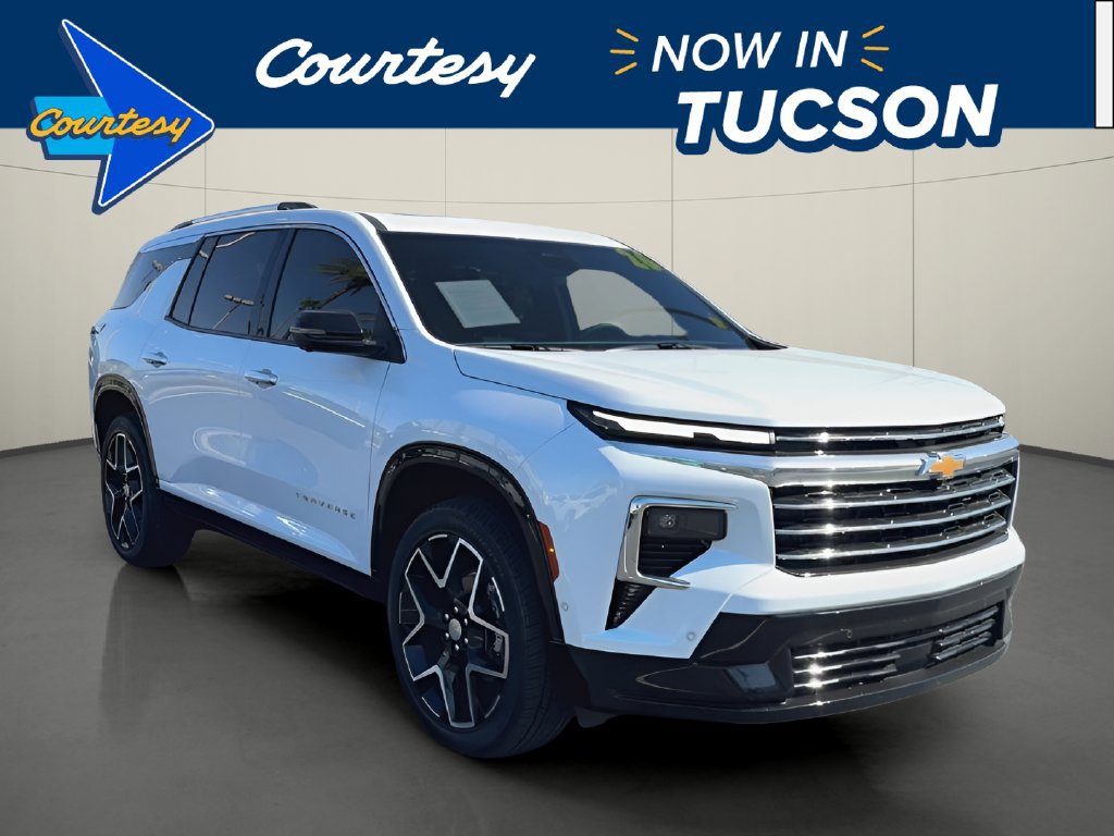 Used 2026 Chevrolet Traverse High Country FWD image 1