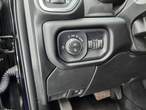 Used 2024 RAM 3500 Laramie w/ Night Edition image 47