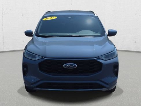 Used 2024 Ford Escape ST-Line Select w/ Tech Pack #1 AWD/4WD image 2