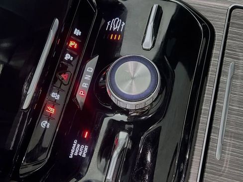 Used 2024 Jeep Wagoneer Series III w/ Premium Group I image 18