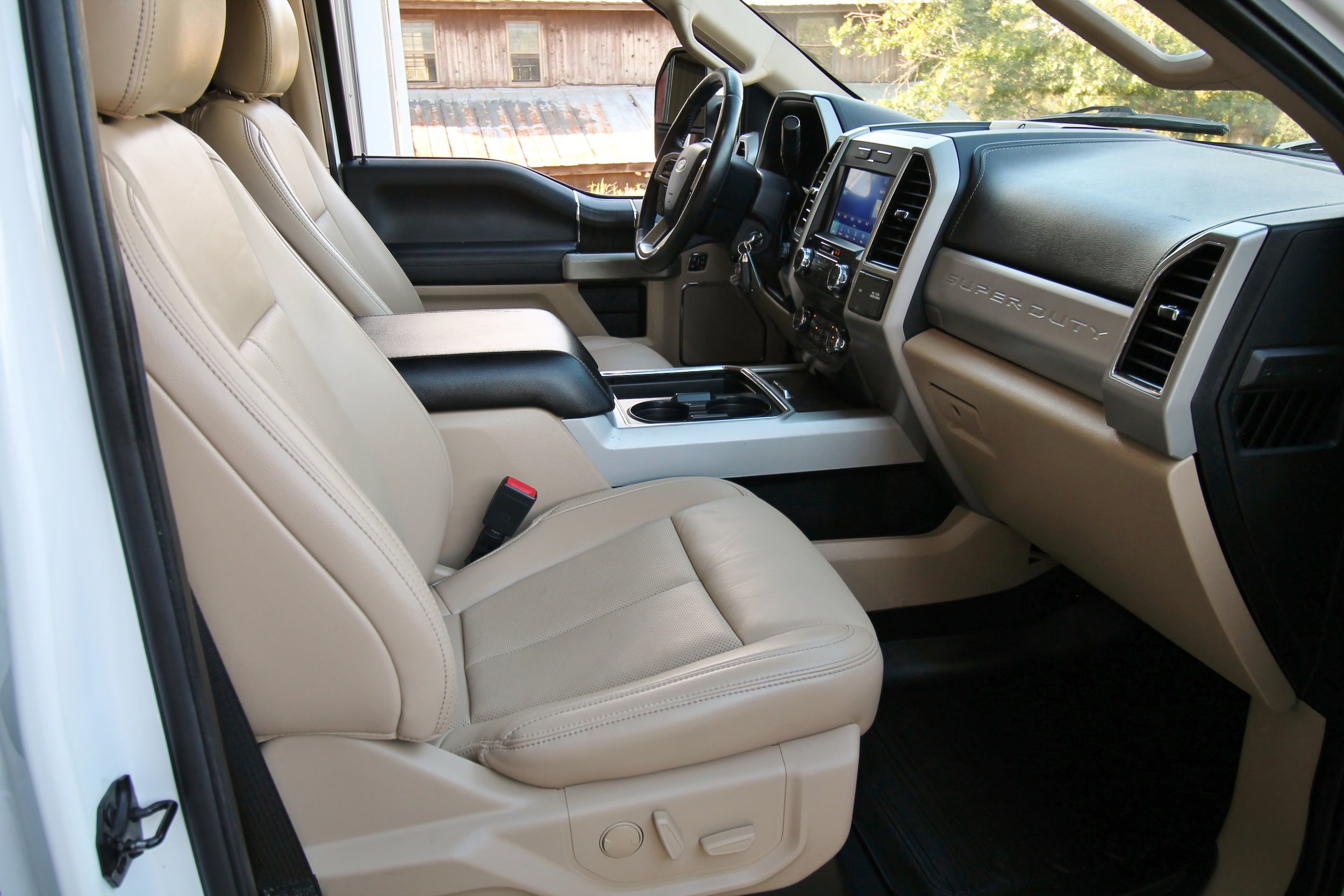 Used 2021 Ford F250 Lariat w/ Lariat Value Package AWD/4WD image 36