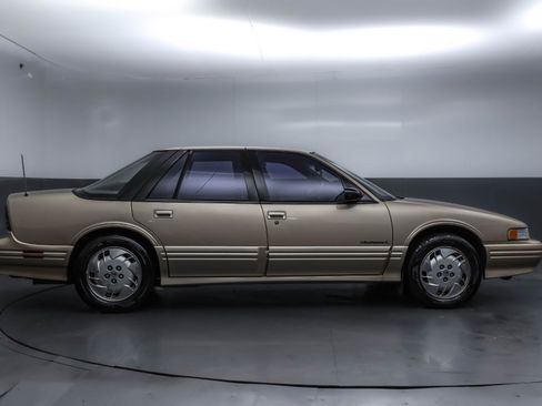 Used 1994 Oldsmobile Cutlass Supreme S image 3
