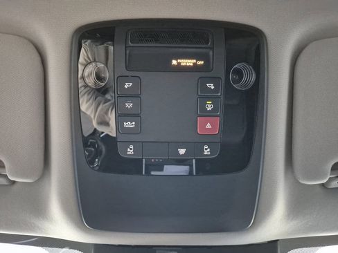 New 2026 Kia Carnival LXS image 23