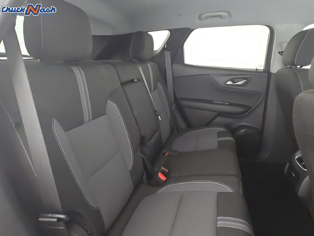 Certified 2026 Chevrolet Blazer LT FWD image 31