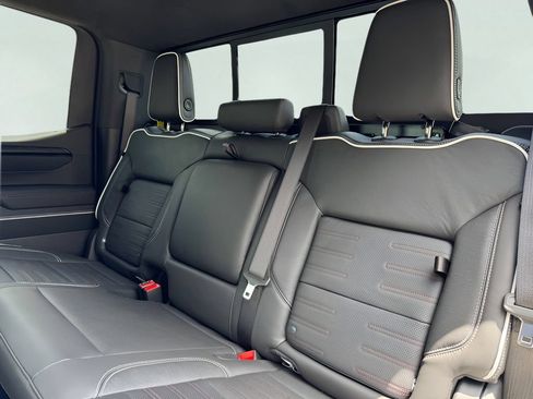 New 2026 GMC Sierra 1500 AT4X AWD/4WD image 14