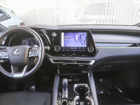 Used 2024 Lexus RX 350 FWD w/ Technology Package image 9