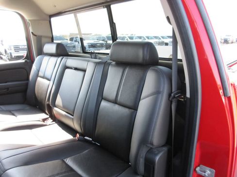 Used 2007 GMC Sierra 1500 SLT w/ SLE/SLT Trailering Package AWD/4WD image 22