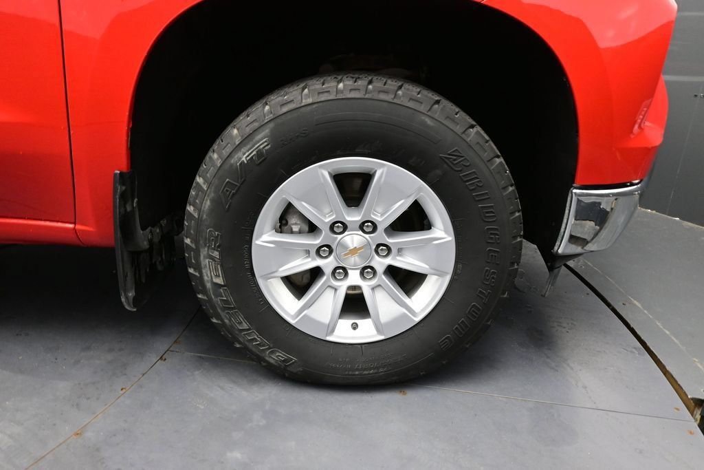 Used 2025 Chevrolet Silverado 1500 LT w/ Work Truck Package AWD/4WD image 18