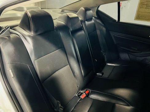 Used 2022 Nissan Altima 2.5 SR image 27