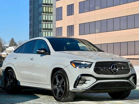 Used 2025 Mercedes-Benz GLE 450 GLE 450 image 1