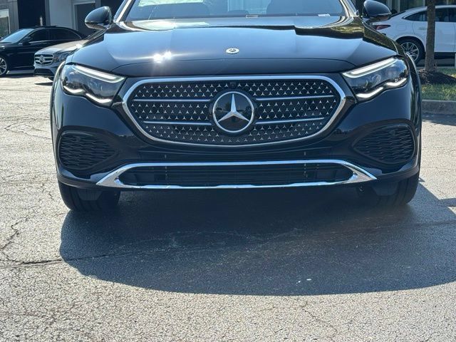 New 2027 Mercedes-Benz E 450 4MATIC All-Terrain Wagon image 2