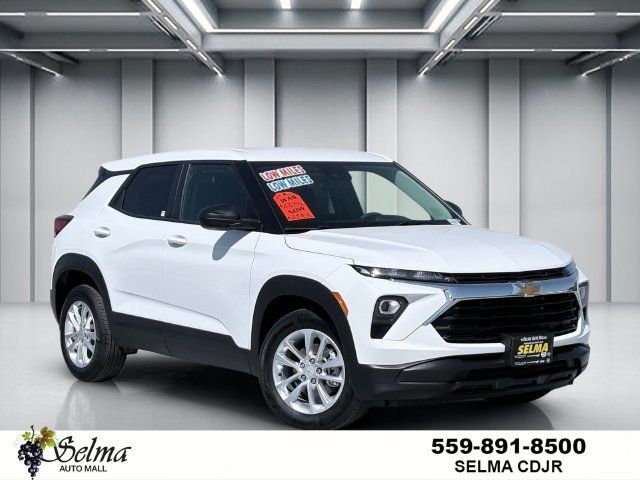Used 2026 Chevrolet TrailBlazer LS w/ LS Convenience Package FWD image 1