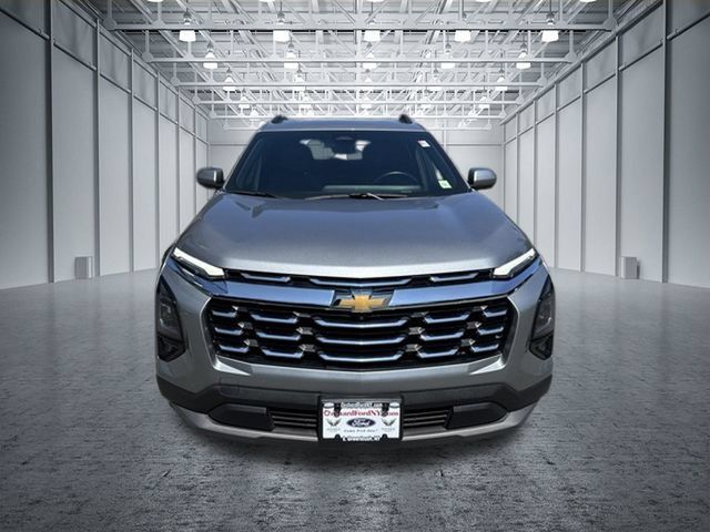 Used 2025 Chevrolet Equinox LT w/ Convenience Package II AWD/4WD image 4