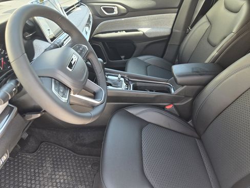 New 2025 Jeep Compass Latitude w/ Convenience Group image 11