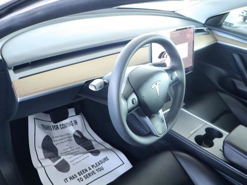 Used 2023 Tesla Model 3 Standard Range RWD image 15