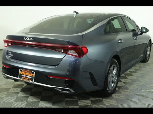Used 2022 Kia K5 LXS image 3
