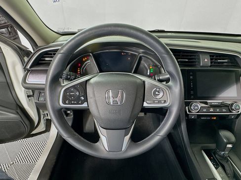 Used 2017 Honda Civic Touring image 13