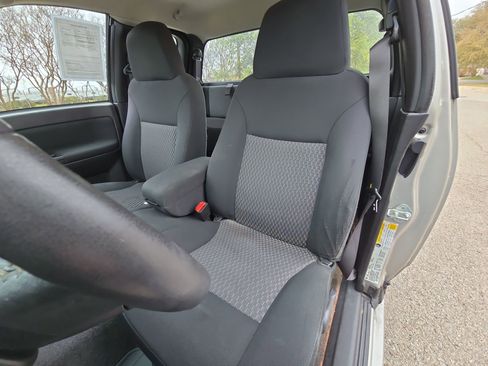 Used 2009 Chevrolet Colorado W/T image 10