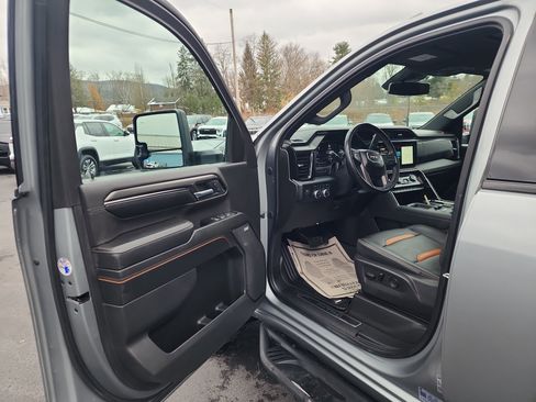 Certified 2024 GMC Sierra 2500 AT4 w/ AT4 Preferred Package image 10