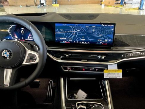 New 2026 BMW X6 xDrive40i w/ Climate Comfort Package image 6