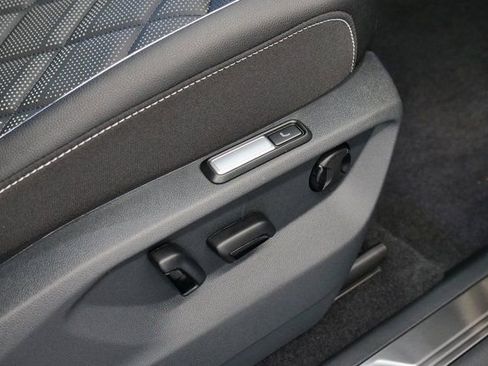 New 2026 Volkswagen Atlas SEL Premium R-Line image 19