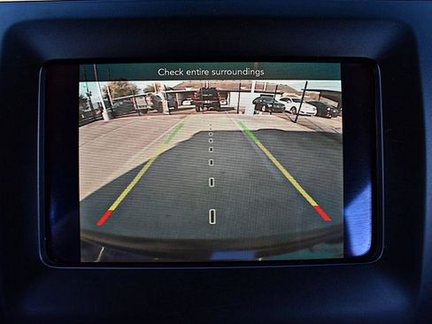 Used 2019 Jeep Cherokee Latitude Plus FWD image 31