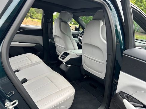Used 2025 Cadillac Lyriq Luxury RWD image 48