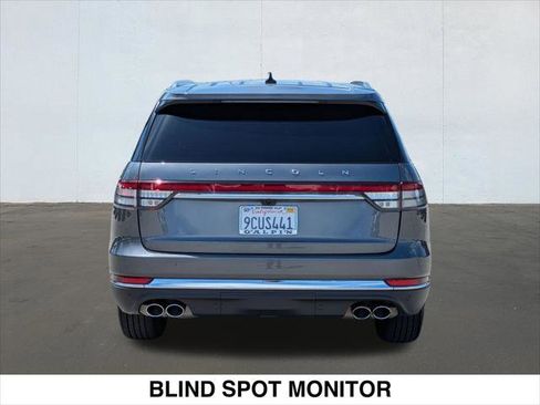 Certified 2023 Lincoln Aviator AWD w/ Class IV Trailer Tow Package image 4