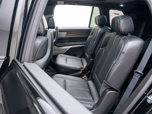 New 2026 Cadillac Vistiq Sport w/ LPO, Floor Liner Package image 15