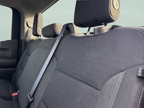 Used 2022 Chevrolet Silverado 1500 Custom image 15