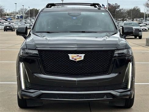 Used 2022 Cadillac Escalade ESV Sport Platinum image 9