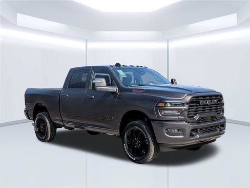 New 2026 RAM 2500 Big Horn AWD/4WD image 9