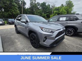 Used 2019 Toyota RAV4 XLE w/ Convenience Package FWD video 1